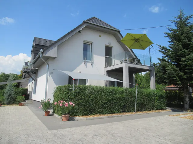 Centrum Apartment House