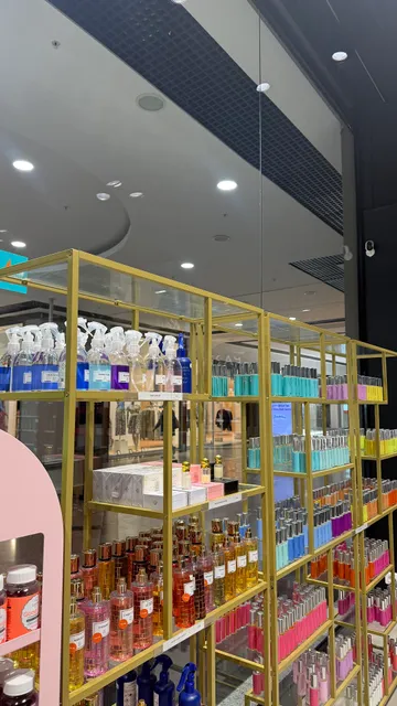 PB COSMETICS CENTRE COMMERCIAL GRAND QUETIGNY