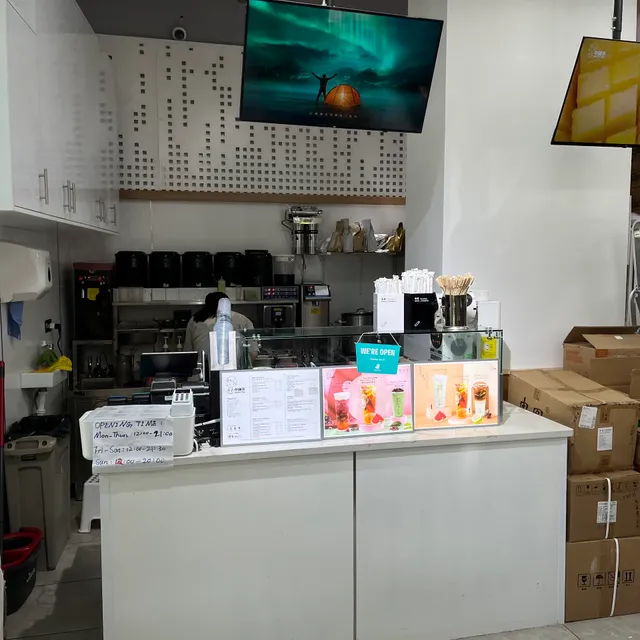 Lucky Tea (Nine Elms)