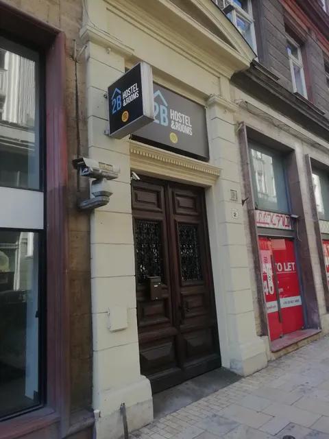 2B Hostel & Rooms