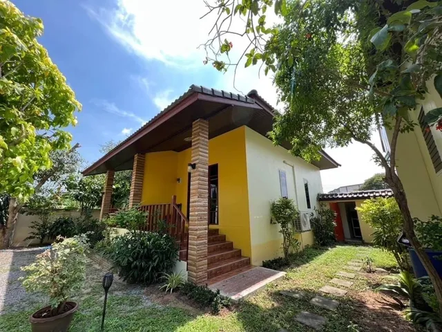 Diamond Village Bangsaray