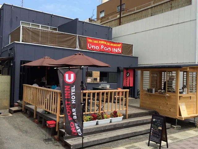 Uno Port Inn