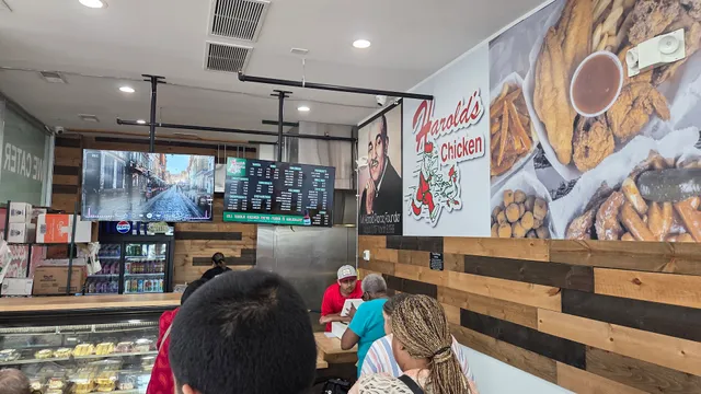 Harold's chicken Oaklawn