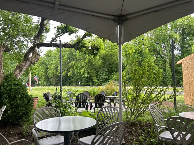 The Rocheport Winery at Mount Nebo Inn