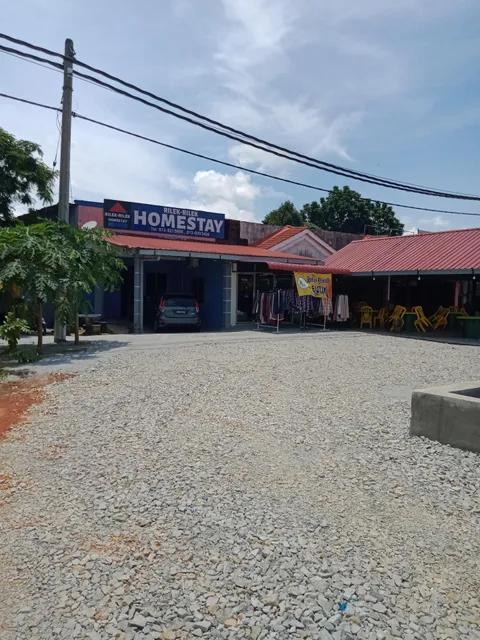 RILEK-RILEK HOMESTAY