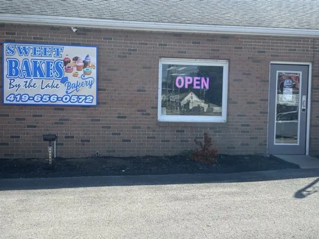 Sweet Bakes by the Lake