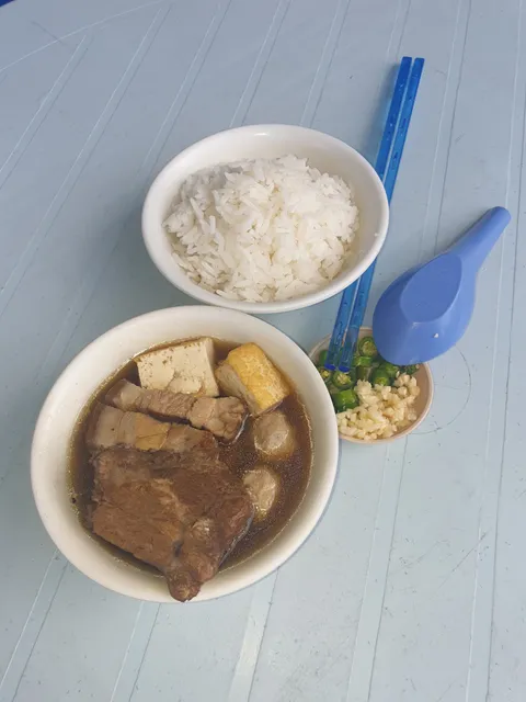Lim Wah Thai (Night shift Bak Kut Teh) 林华泰肉骨茶 (夜市）