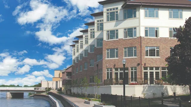 New Perspective Senior Living | Island Shores