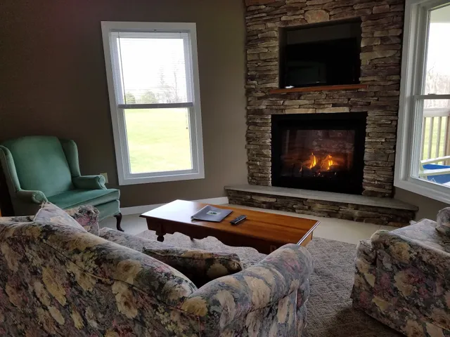 Rivers Edge Cottages & RV Park