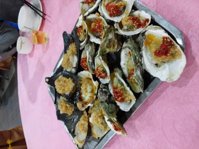 Chaoshun Seafood Casserole Conjee Restaurant