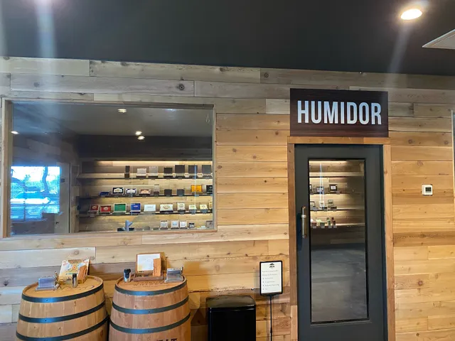 Shade Tree Cigar Lounge