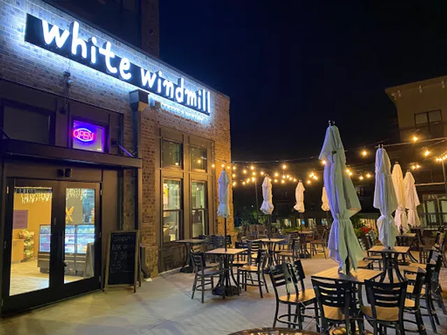 White Windmill Coffee and Bakery