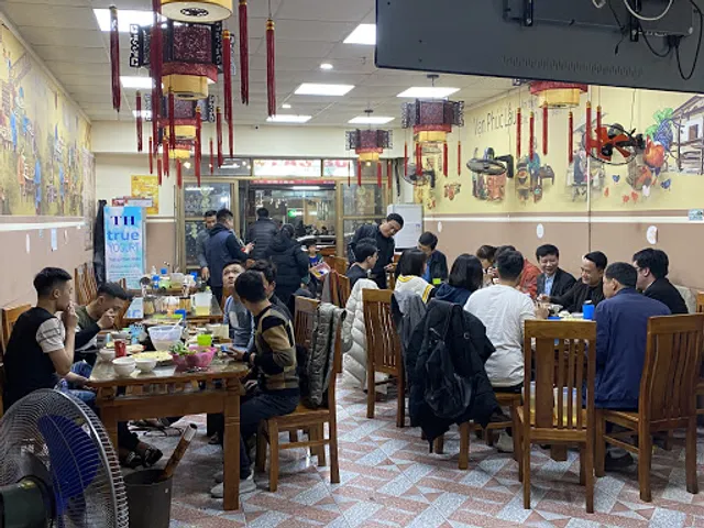 Nhà Hàng Vạn Phúc Lầu