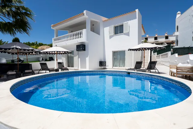 Alma Invicta Albufeira