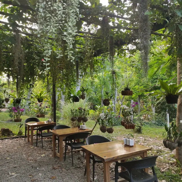 P'Su Restaurant & Wine Bar