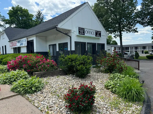 Fairway inn & Suites