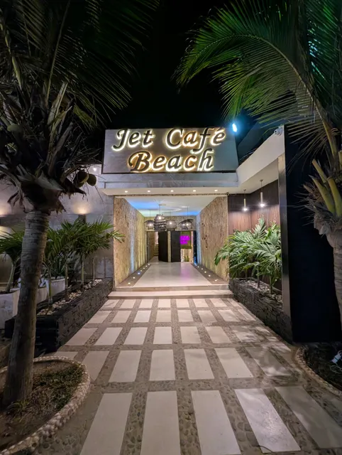 Jet Café Beach