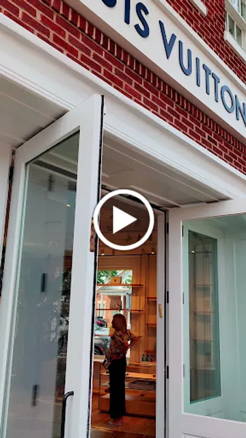 LOUIS VUITTON East Hampton Store