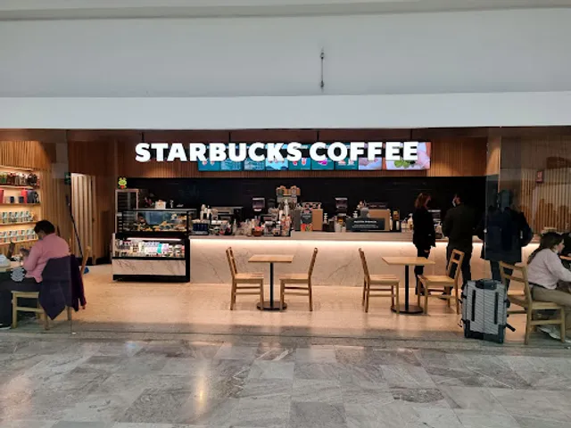 Starbucks Aeropuerto AMB P8