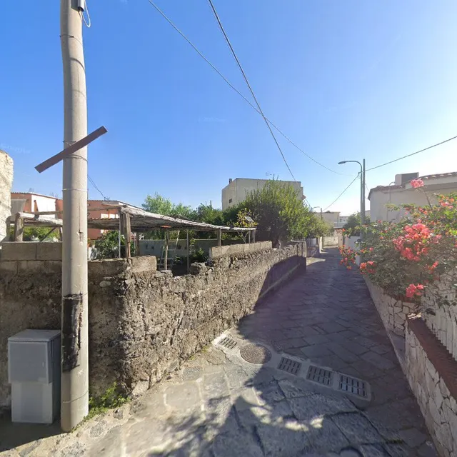 Arco Pirone Holiday House