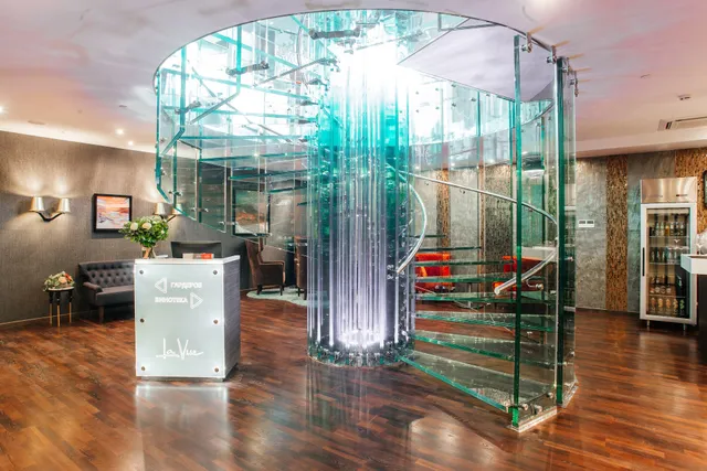 Видовой ресторан La Vue