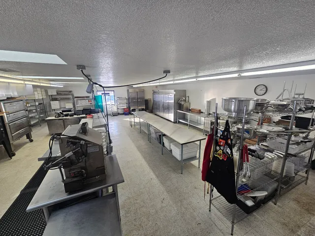 Circles And Squares Pizza Company