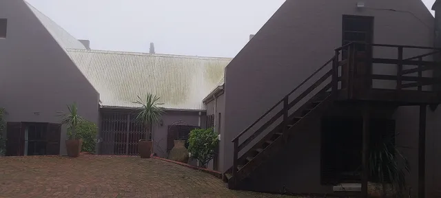 Clovelly Country House