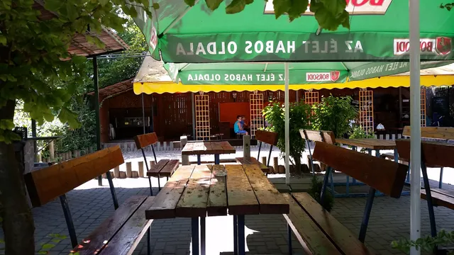 Golyós Bár és Étterem