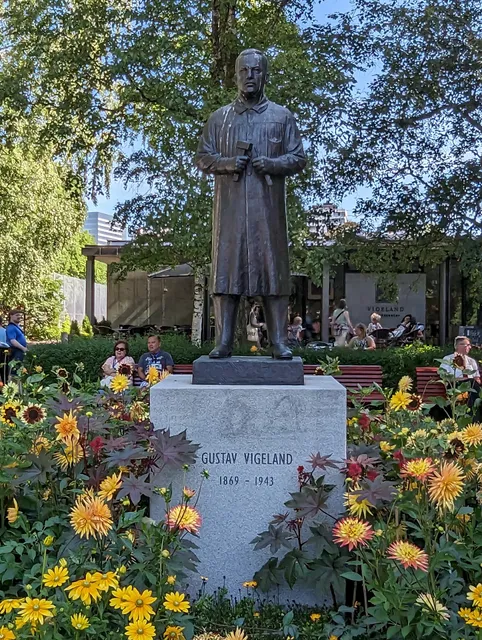 Gustav Vigeland Statue