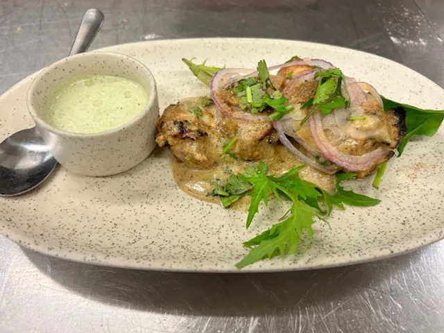 Cinnamon Cafe and Restaurant