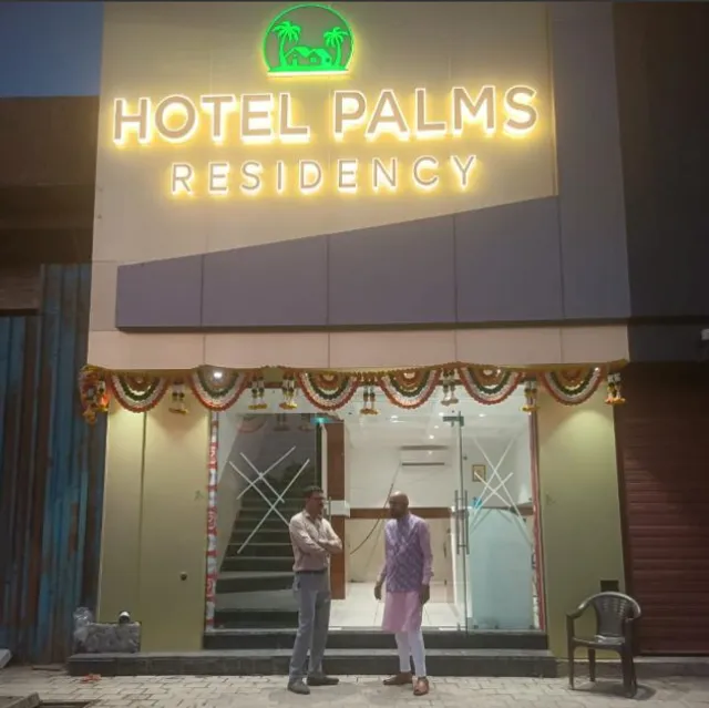 Hotel Palms Residency