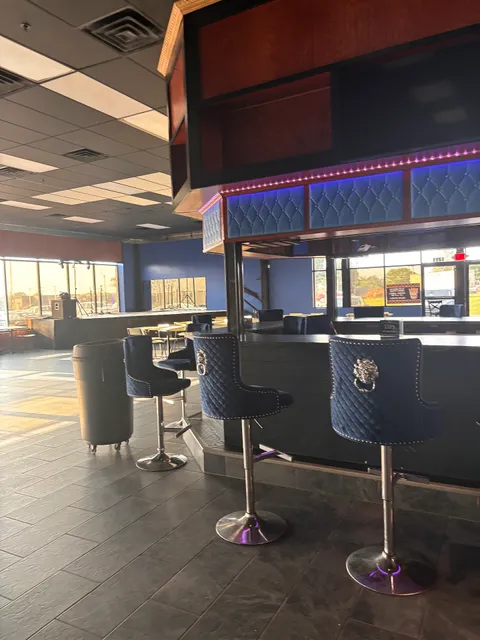 La Monarca Bar & Grill