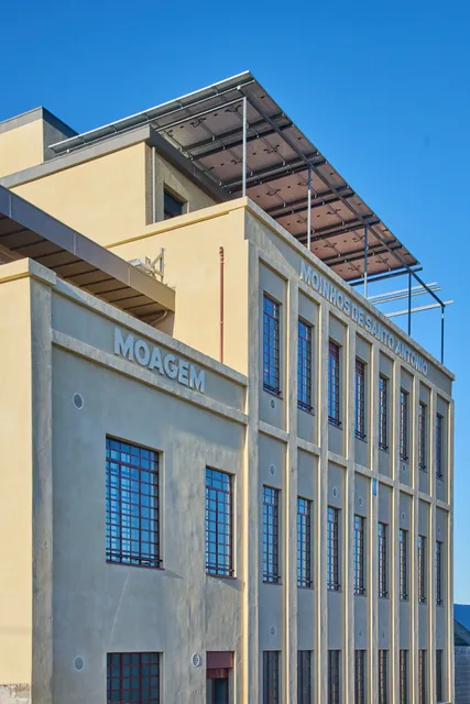 MOAGEM - Industrial Lodge
