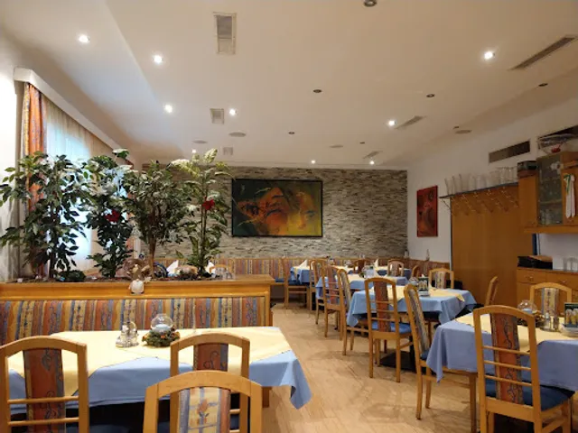 Restaurante-Pizzeria Piazzetta