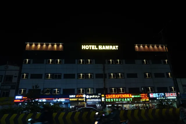Hotel Samrat