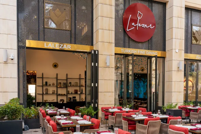 Lalezar Restaurant and Cafe