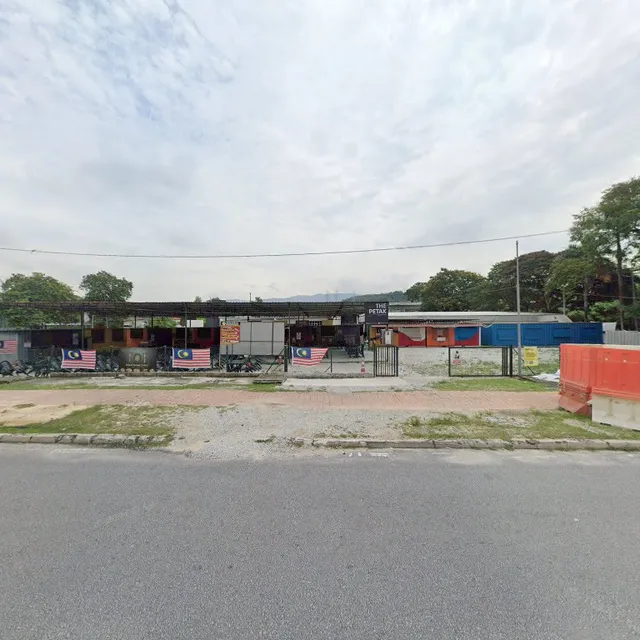 Fam Fries Kitchen Gudang Makan Prima Damansara