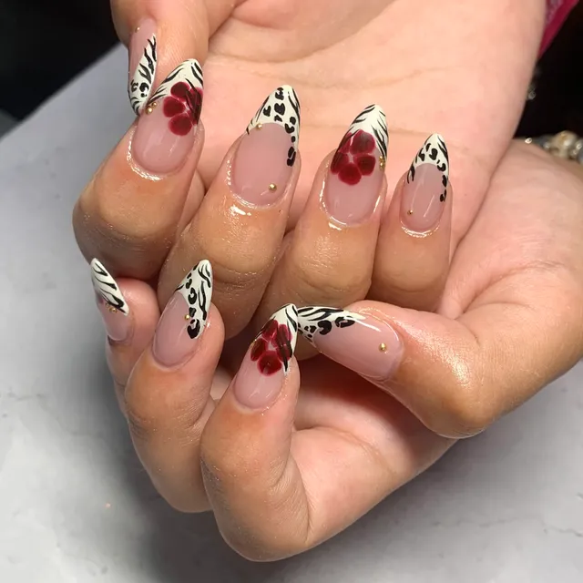 Nail Salon Tonic (English Speaking Nail Salon in Tokyo)