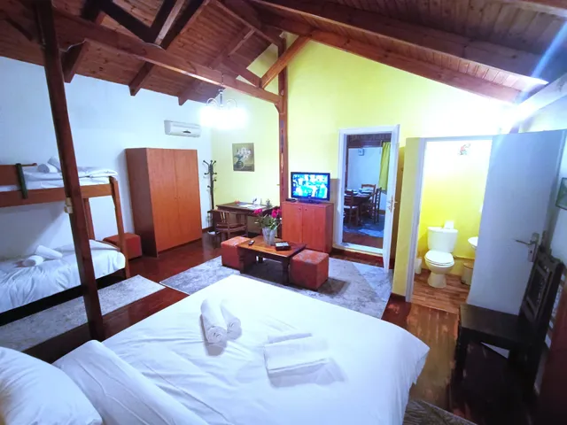 Sunset Suite ΣΑΛΑΜΙΝΑ