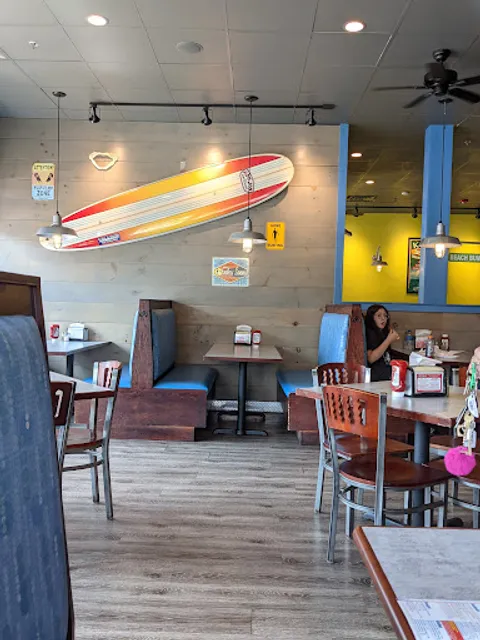 Mike's Pizza & Seafood