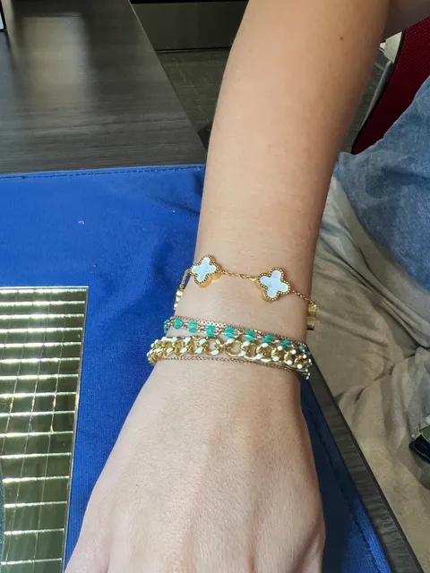 Luxe Linx Permanent Jewelry and Charm Bar