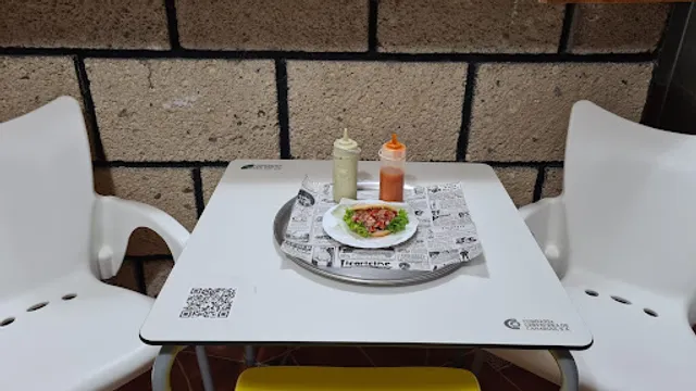 Hamburguesería Los Hermanos