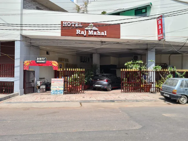 Hotel Raj Mahal
