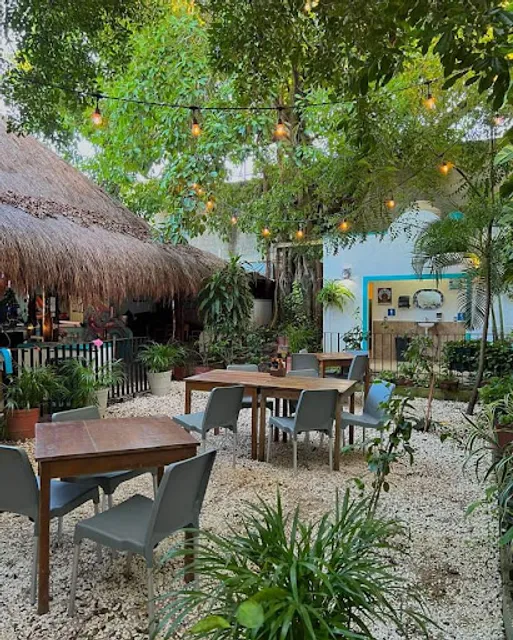 El Curandero Mariscos & grill