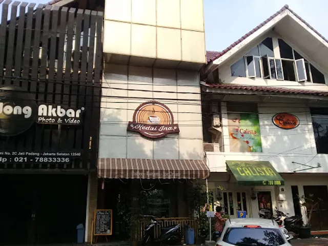 Kedai Ina - Burgers and Coffee