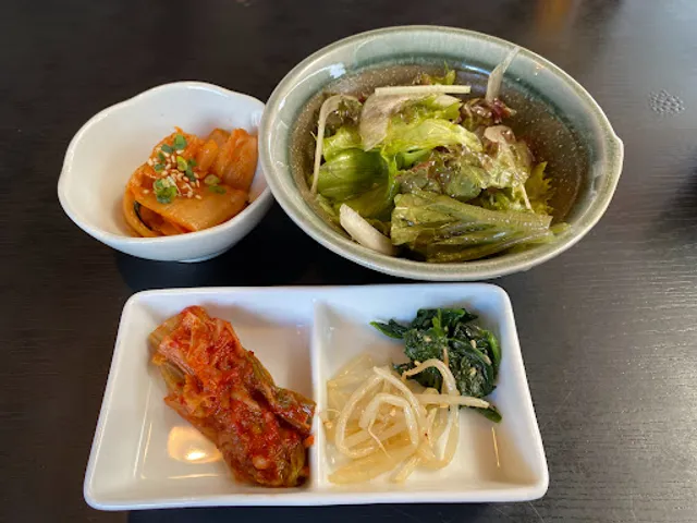 韓国風家庭料理の店 かしわだいにんぐ