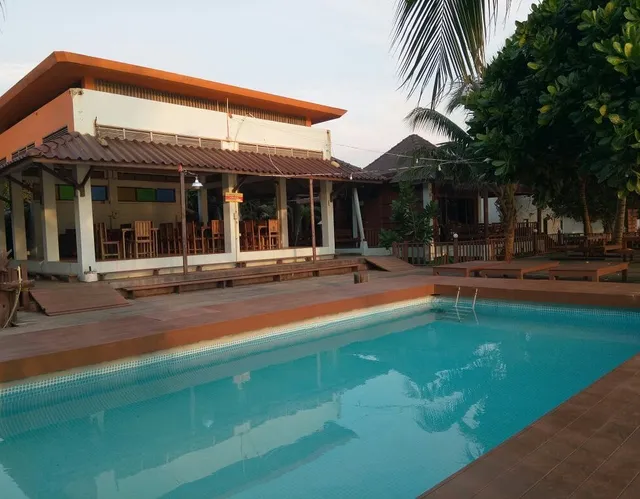 Smile Beach Boutique Resort