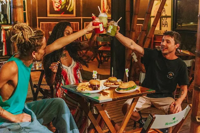 Aloha Bar - Praia do Rosa Sc