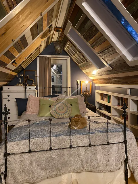 Diamond Oaks Treehouse