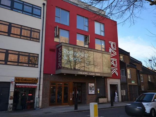 Central Comfort Rooms